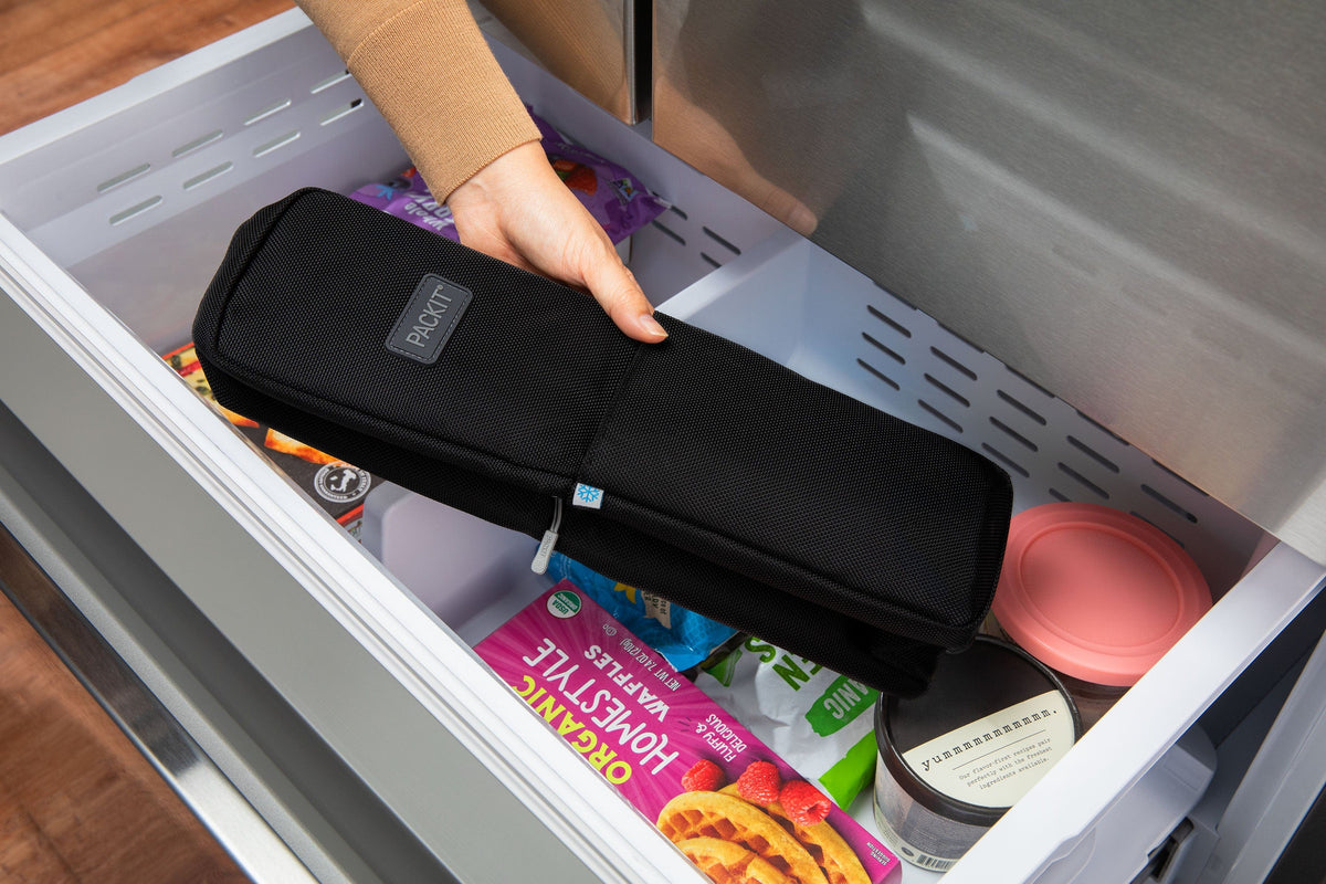 freezable-wine-carrier-p1 freezable-wine-carrier-black-freezer.jpg