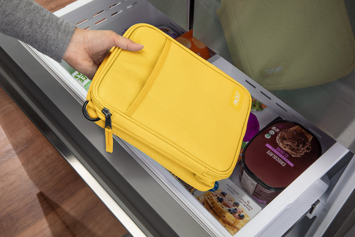freezable-crossbody-lunch-box-y6 Crossbody-Lunch-Box-Lemonade-Freezer.jpg