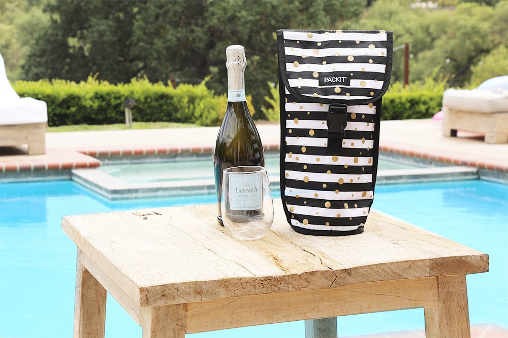 freezable-wine-bag-m5 freezable-wine-bag-celebration-dot-lifestyle-pool.jpg